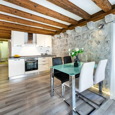 4 Apartament